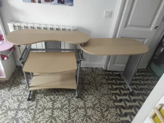 Escritorio madera y metal