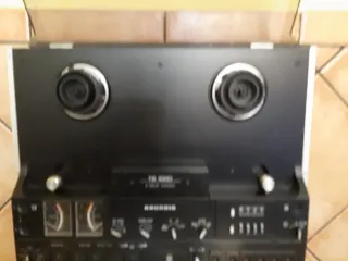 Magnetófono GRUNDIG TS 1000