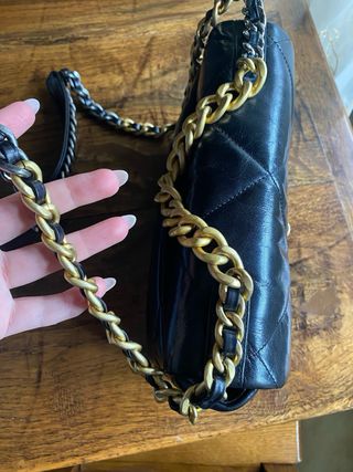 Borsa Chanel Pelle Nera Dettagli Oro