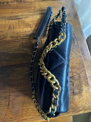 Borsa Chanel Pelle Nera Dettagli Oro