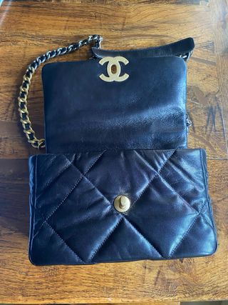 Borsa Chanel Pelle Nera Dettagli Oro