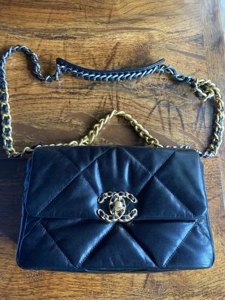 Borsa Chanel Pelle Nera Dettagli Oro