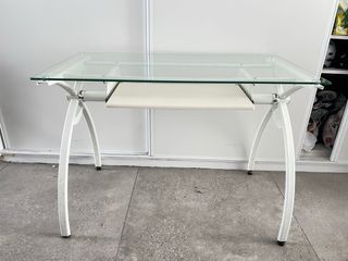 Mesa escritorio cristal y metal