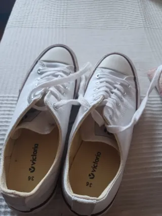 Zapatillas Victoria Lona Blancas