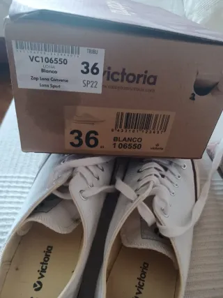 Zapatillas Victoria Lona Blancas