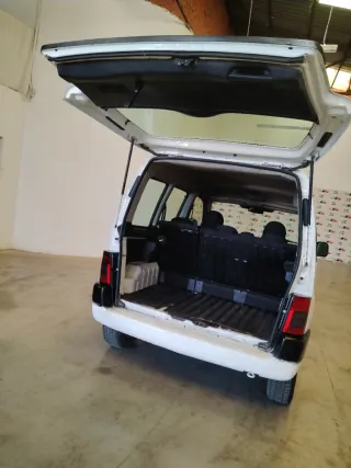 Peugeot Partner 2003