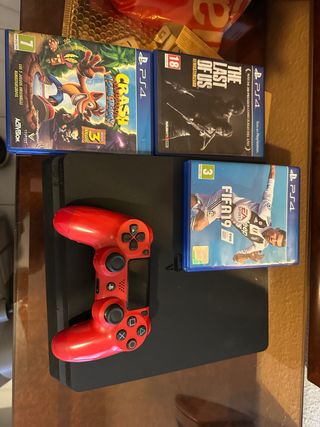 PS4 + Mando Rojo + 3 Juegos
