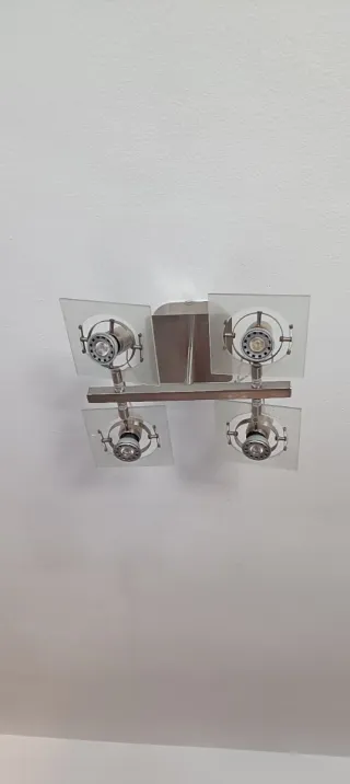 Lámpara de techo focos orientables