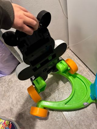 Andador bebé musical cebra