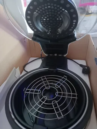 Freidora dietética con movimiento automático