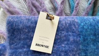 Bufanda BROWNIE nueva SIN ESTRENAR CON ETIQUERA