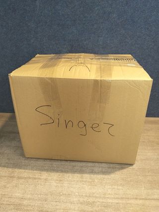 Maquina de coser overlock Singer