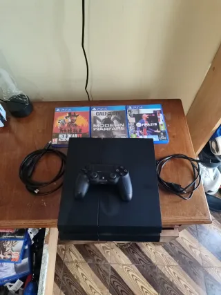 PS4 + mando (No original)+ cables + 3 juegos