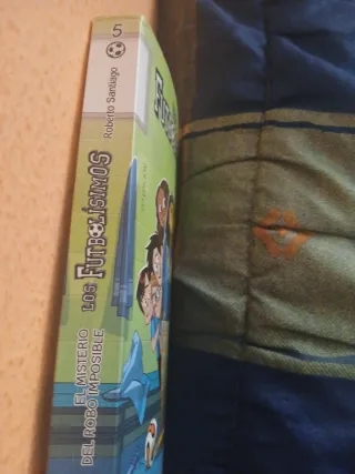 Los Futbolísimos 5: El misterio del robo imposi...