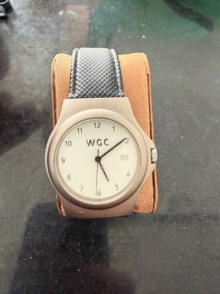 Reloj WGC Quartz Plata y Blanco