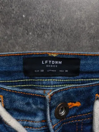 Pantalón vaquero corto