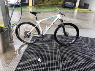 Bicicleta de montaña GT Karakoran