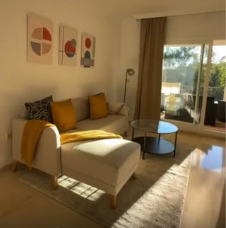 Sofá chaise longue beige IKEA