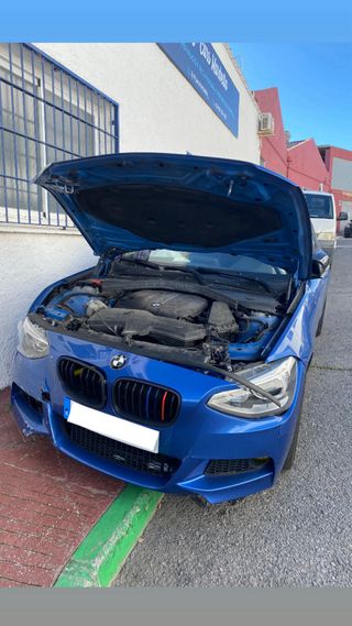 BMW ACCIDENTADO Serie 1 2015