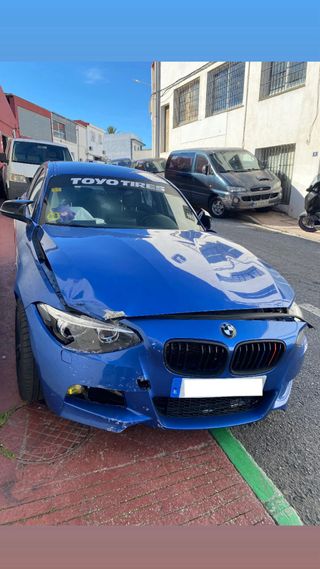 BMW ACCIDENTADO Serie 1 2015
