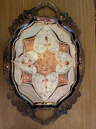 Bandeja Vintage Repujada 47x31cm - Estilo Árabe