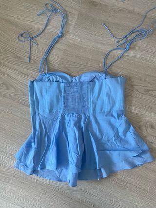 Top bustier azul con tirantes