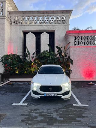 Maserati Levante Gran Sport 3.0 D "PACK CARBONO"
