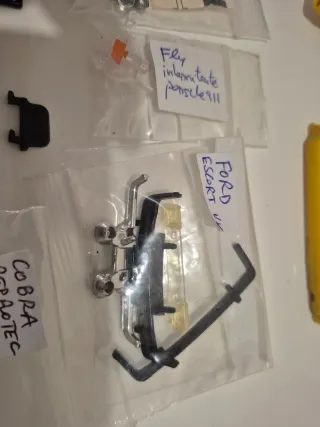 SCALEXTRIC LOTE PIEZAS UK Y OTROS-MIRAR