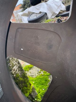 Llantas Bola B10 (3 llantas)