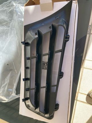 Rejilla Parachoques Delantero Izquierdo Renault Me