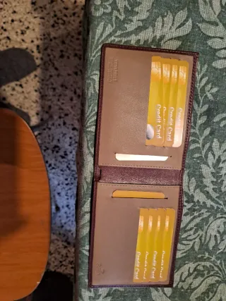 Portafoglio in pelle marrone