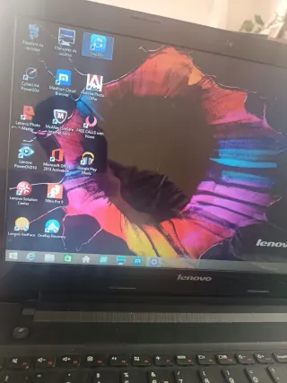 Ordenador portátil Lenovo negro