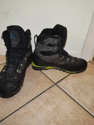 Scarponi da trekking Scarpa Manta Tech gtx