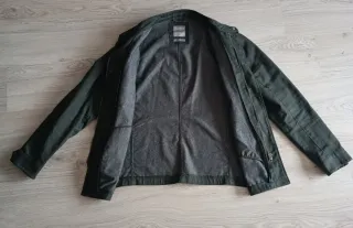 Cazadora verde militar