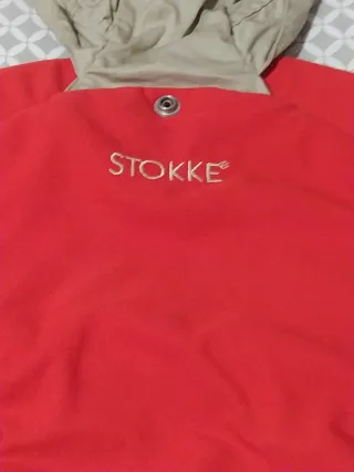 Mochila portabebés Stokke roja