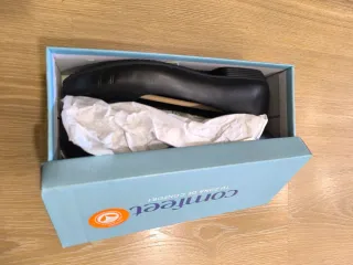 Sabates planes negres T40 AMB ETIQUETA