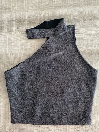 Top brillante cuello halter asimétrico Talla XS