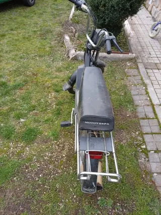 Moto Motovespa Negra.Recoger n Segovia.Sin docu