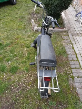 Moto Motovespa Negra.Recoger n Segovia.Sin docu