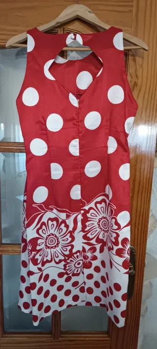 Vestido de fiesta rojo y blanco