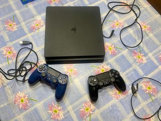 Consola Sony PS4 Negra 1TB + 2 Mandos