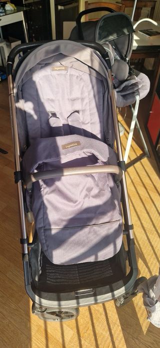 Trio Inglesina Aptica + Base Isofix