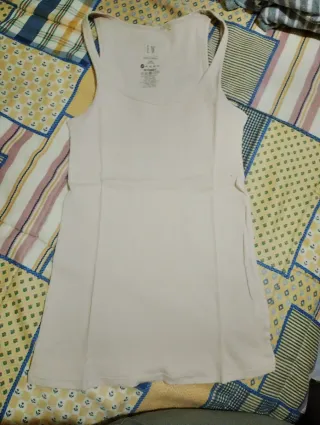 Camiseta tirantes beige talla 38 no es de marca