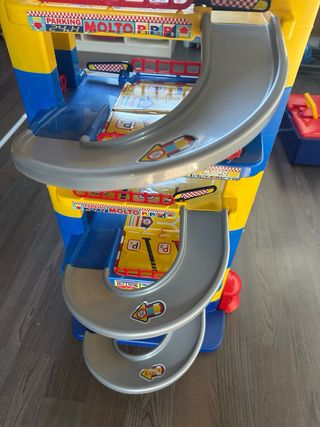 parking para coches de 5 plantas