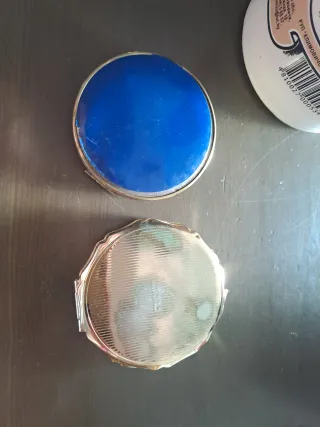 Polvoreras antiguas decoradas