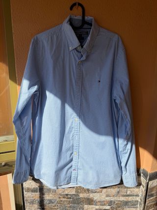 Camisa Tommy Hilfiger azul con microestampado