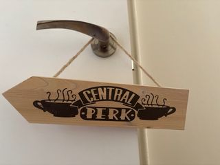 Cartel Central Perk Madera Jute