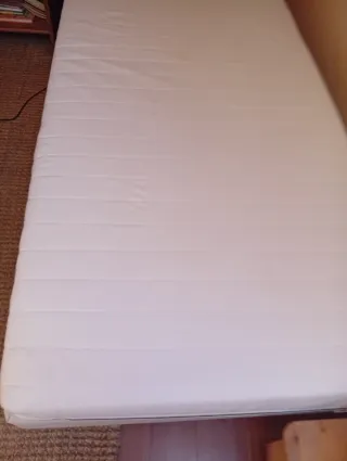 3 Somieres Ikea con Colchones