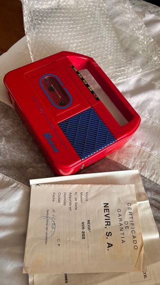 Casete Grabador Nevir Rojo