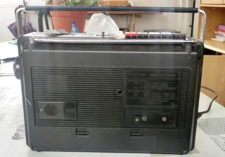Radio Cassette Sanyo M 2406